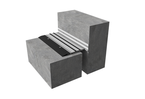 Flex cover plate for floor-to-wall joint with metal expansion system